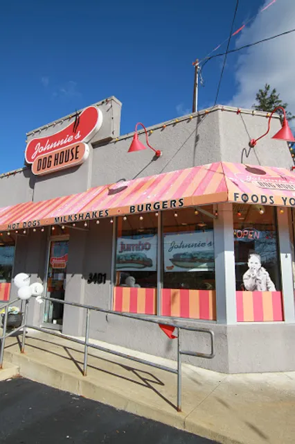 Johnnies Dog House and Chicken Shack