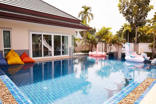 Play Around Pool Villa Pattaya