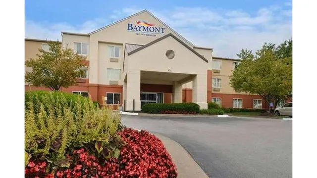 Baymont by Wyndham St. Charles