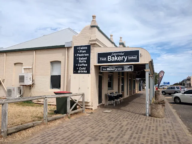 Shipwrecked Gourmet Bakery