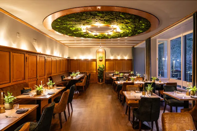 FIRO Restaurant & Bar