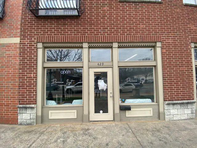 Luxurease Diviine Liyt Candles