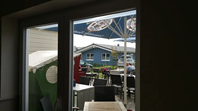 Mien Cafe an de Küst