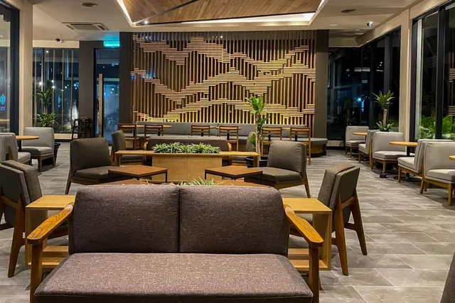 Starbucks Simpang Ampat DT