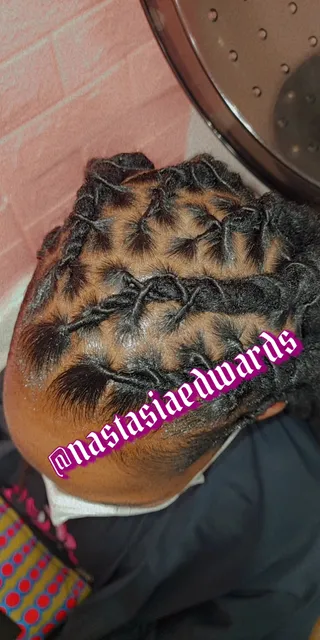 STASSY SPARKLING BEAUTY STUDIO LLC