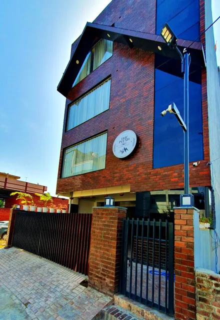 The Plush Homestay - Best Budget Luxury Stays