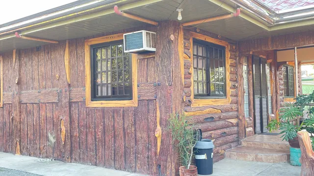 VieVan's Transient House