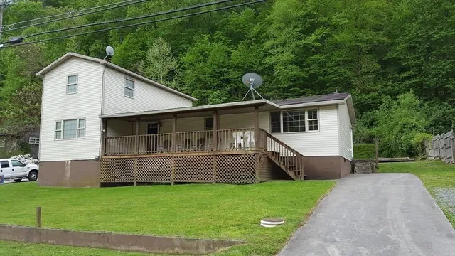 Devil Anse ATV Lodging