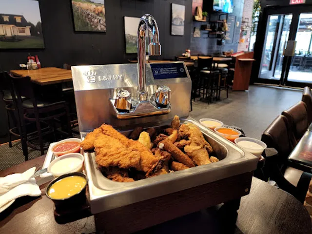 Reilly's Plates & Pours