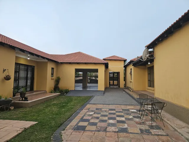 Seroloana Guest House