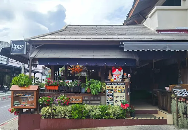 Benzo Sushi Bar & Grill