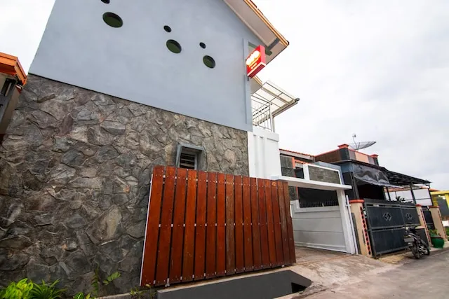 Super OYO 2808 D'residence Syariah