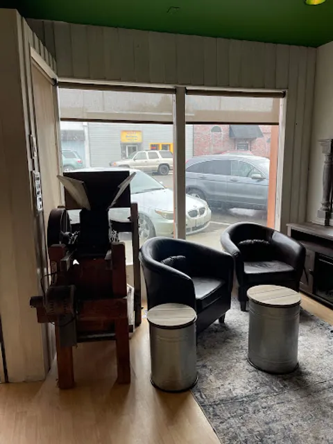 The Orchard: Cider, Seltzer & Mead House