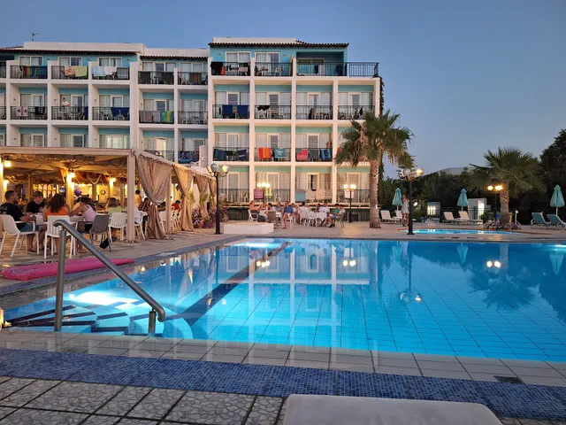 Golden Beach Hotel