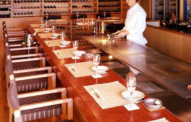 かにと肉の鉄板焼き 蟹遊亭 京都店