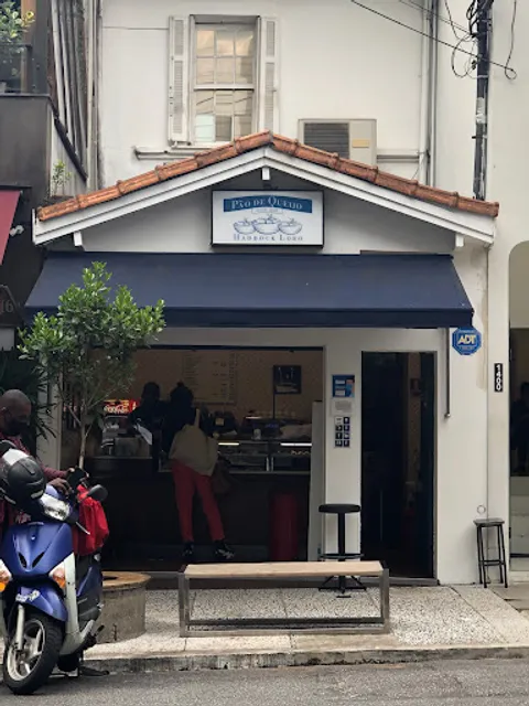 Haddock Lobo Cheese Bread