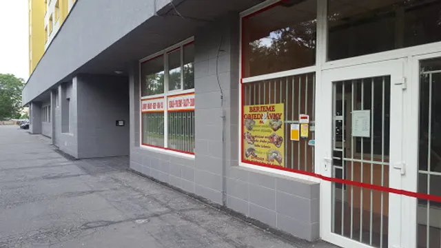 Jedáleň - Lahôdky