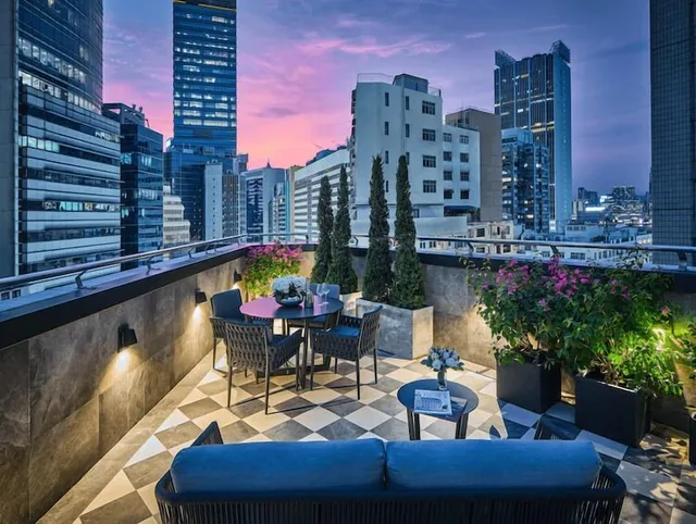 V Causeway Bay Serviced Apartments