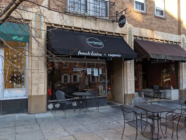 Cachette Bistro & Creperie