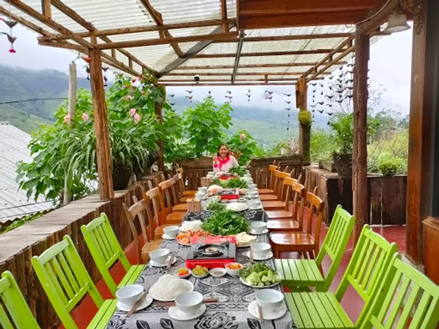 Homestay Tả Van - View Coffee & Restaurant