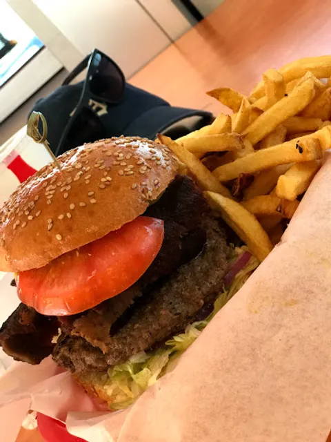 Gyros, Burgers & More