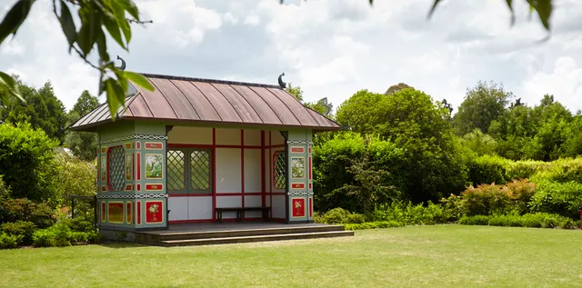 Chinoiserie Garden