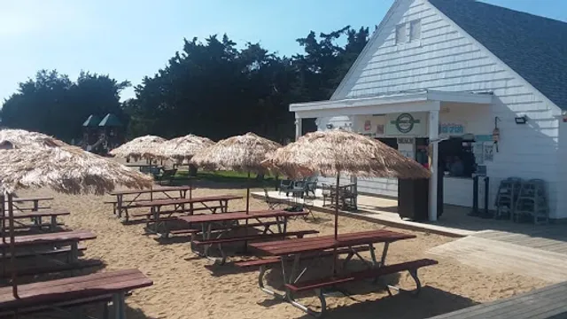 M & J Beach Grille and Seafood