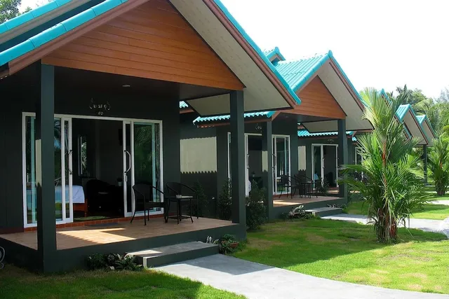 Hongte Khaolak Resort