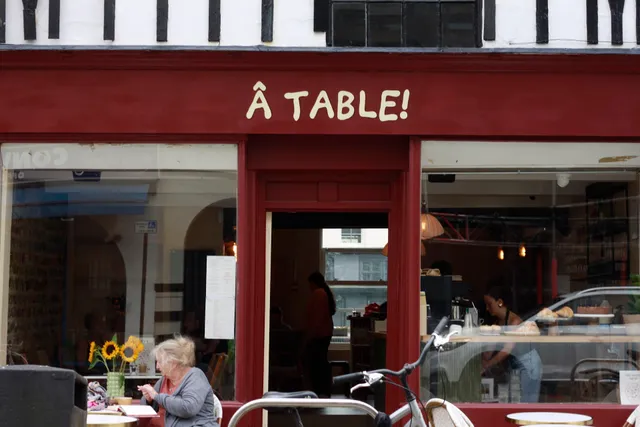 A Table Cafe & Restaurant