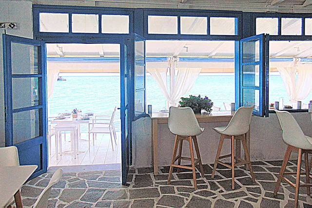 Mple Seaside Gastrobar