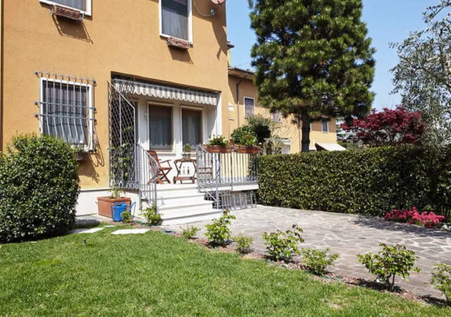 Bed and Breakfast For You