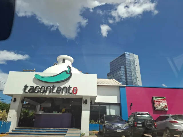 Tacontento • Juan Pablo II