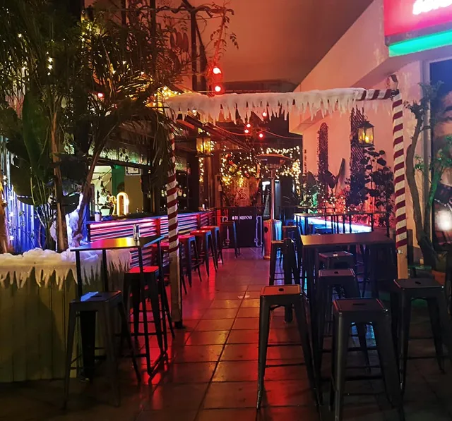 Seven Monkeys The Bar