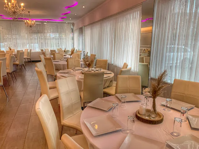 Flamingo Marina Kuchelau