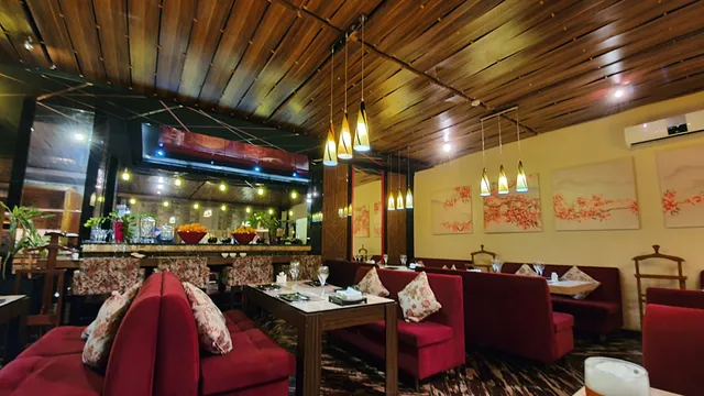 Assorti restaurant & sushi bar