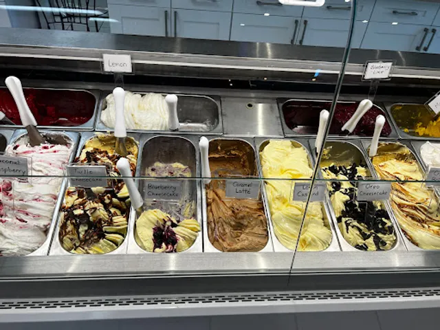 Alia's Gelato & Café