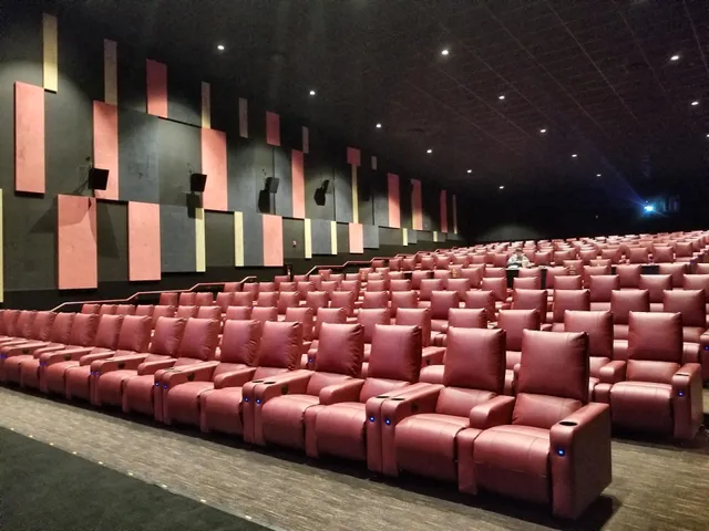 AMC Norridge 6