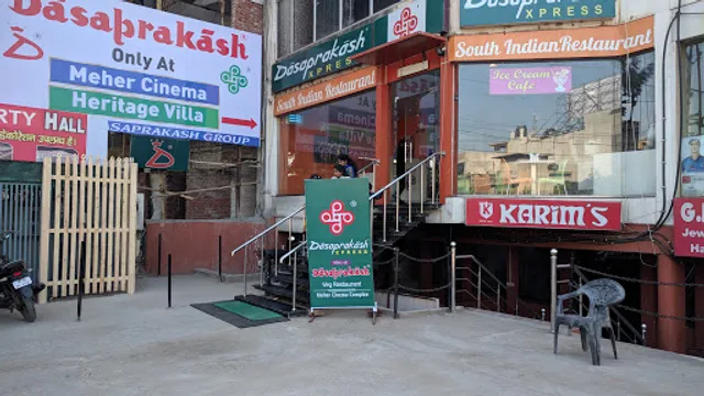 Domino's Pizza | Heritage Villa, Agra