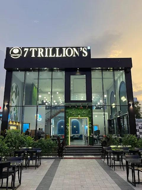 7 Trillions Cafe & Restaurant pure veg