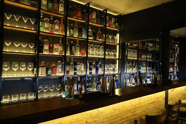 Decreto Bar & Drinkeria
