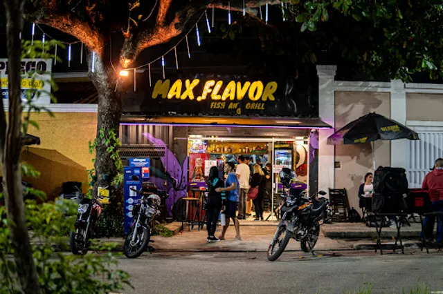 Max.Flavor - Lanchonete - Restaurante