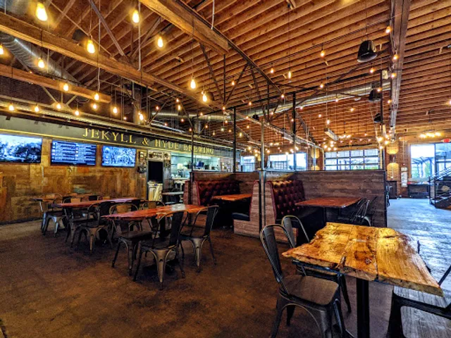 Jekyll and Hyde Taphouse Grill