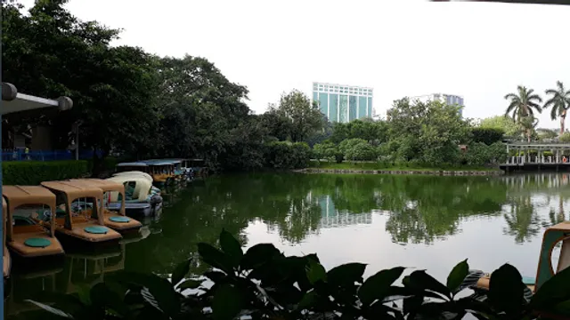 Liuhuahu Park （East Gate）