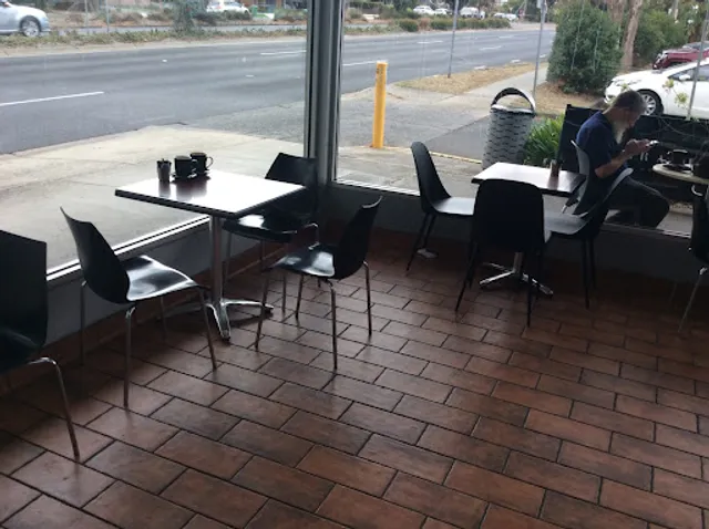 Allans Bakery & Cakes