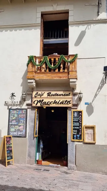 Cafe Macchiato