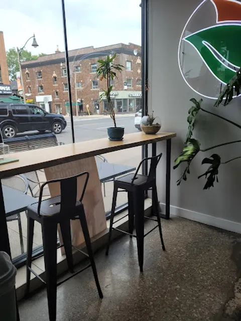 Revitasize - Midtown Toronto (Yonge St)