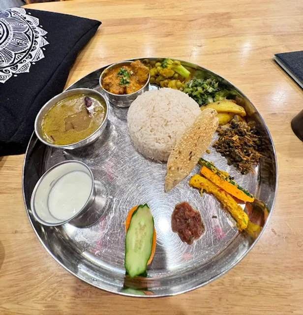 ソルティ モモ/Solti Momo