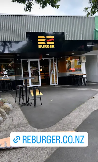 RE Burger Tauranga