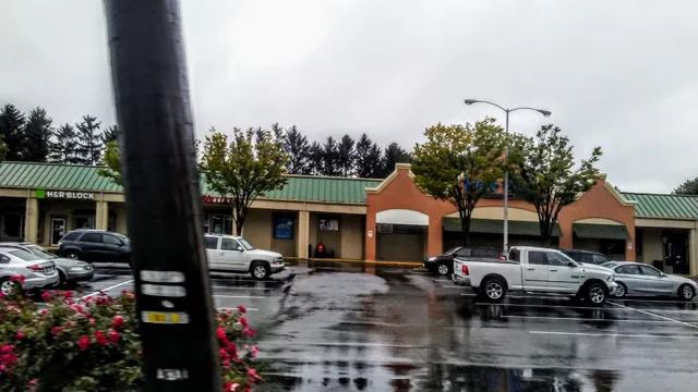 Windsor Park Shopping Center