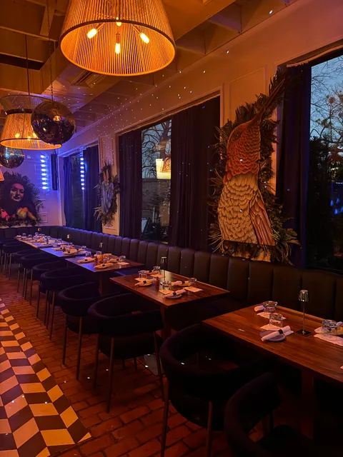 La Buena Vida - Cary